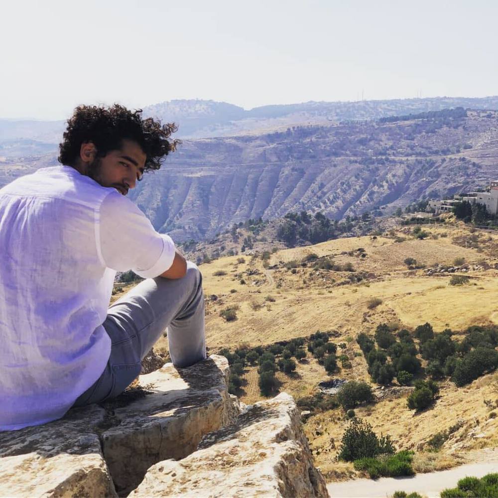 Meet your Posher, Ahmad